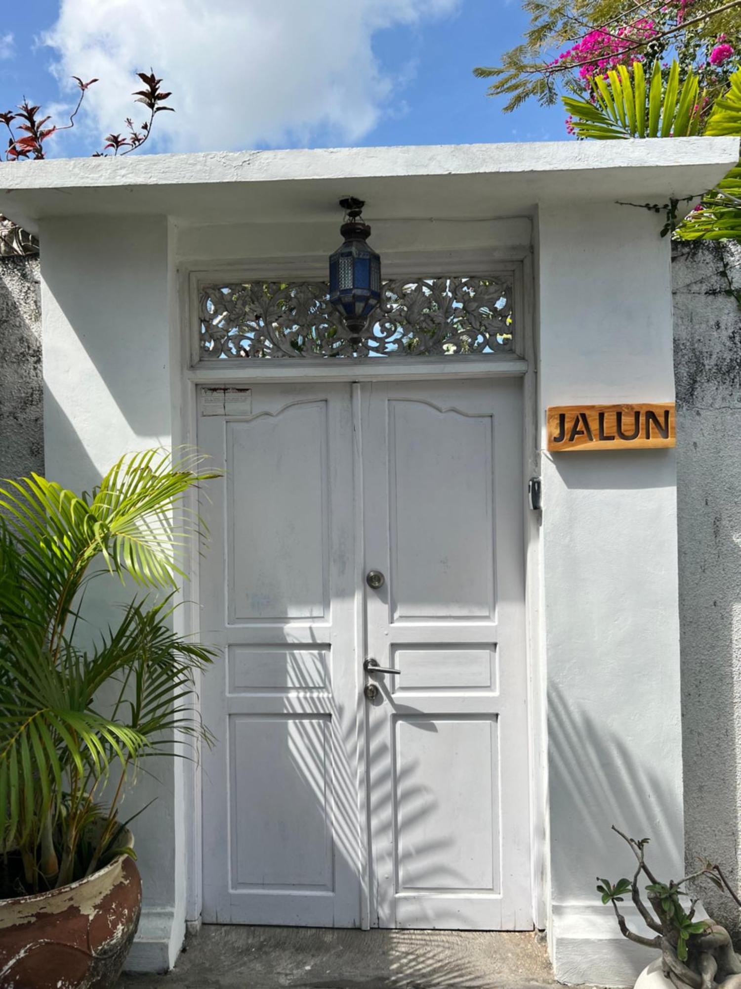 Villa Jalun Seminyak Exterior foto